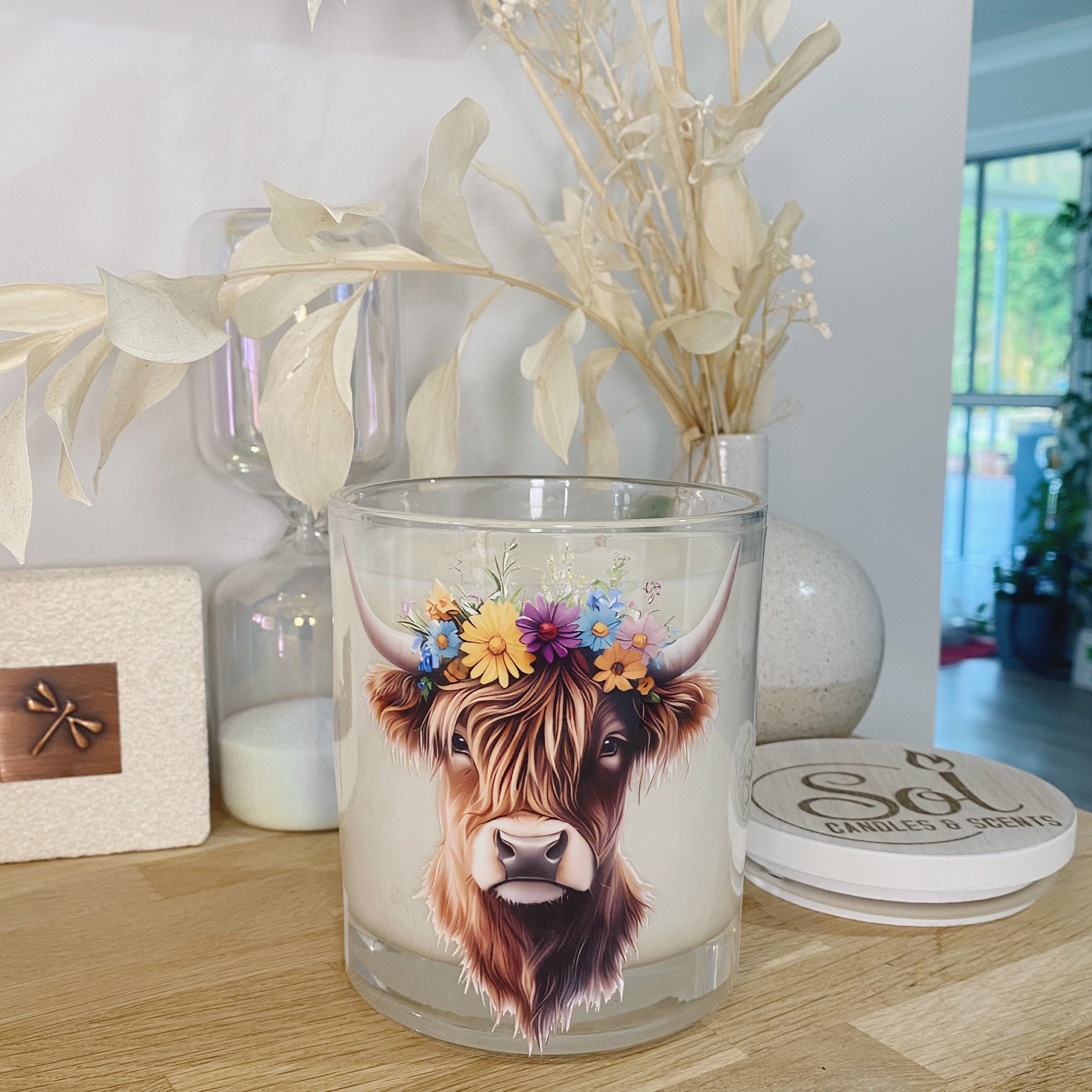 Highland Cow Brown Candle_Sol Candles & Scents