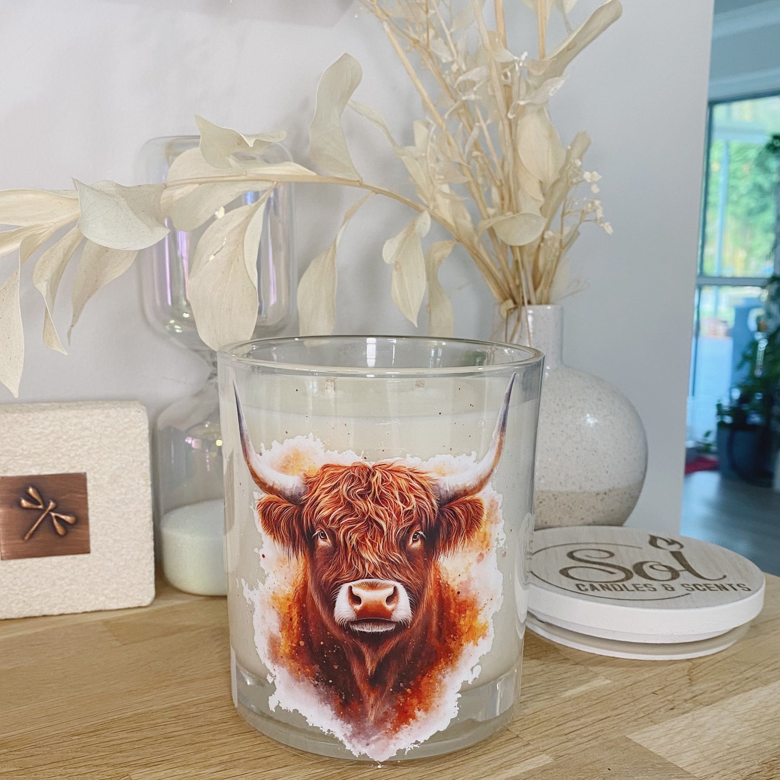 Highland Cow Strong Horn Candle_Sol Candles & Scents