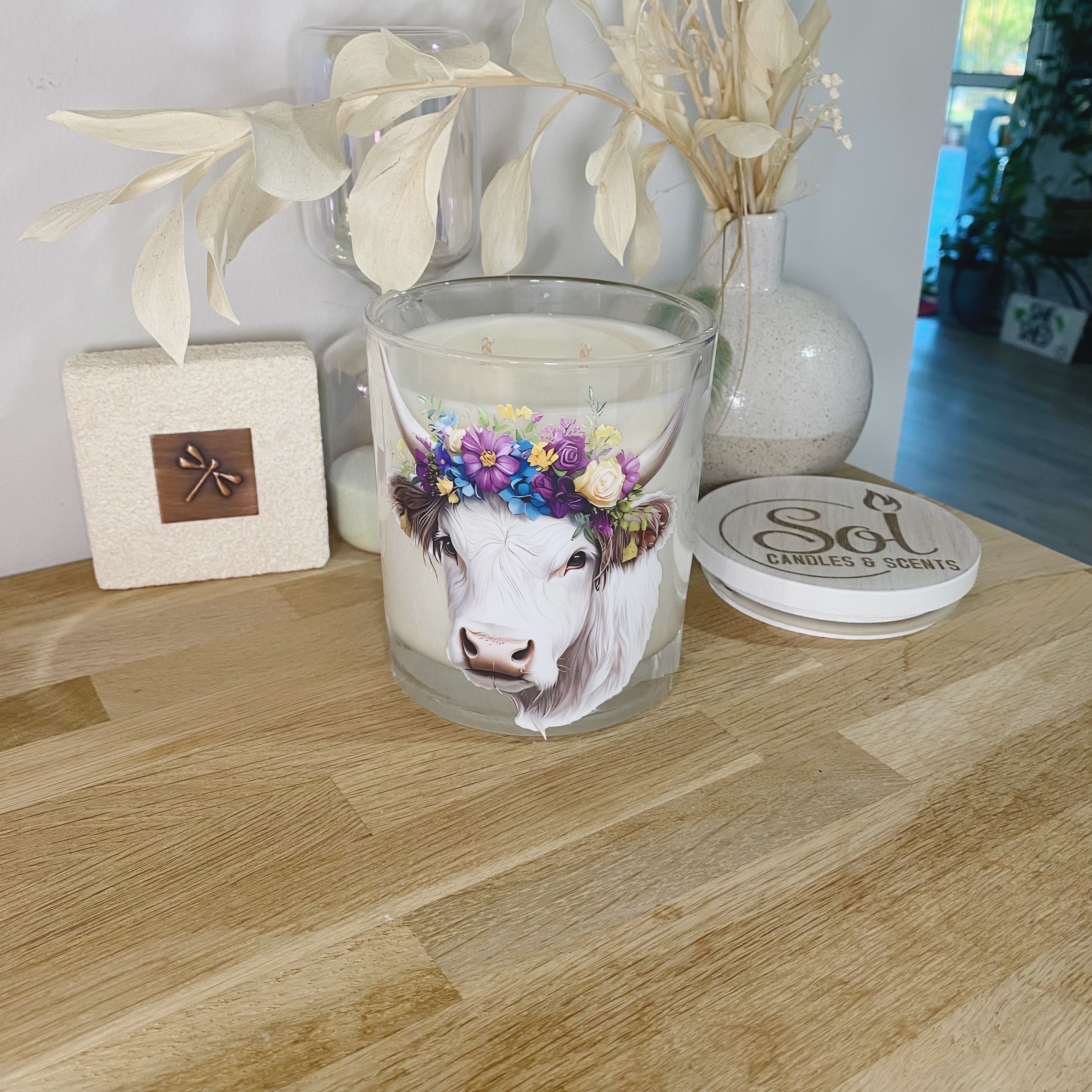 Highland Cow White & Gray Floral Xlarge Candle