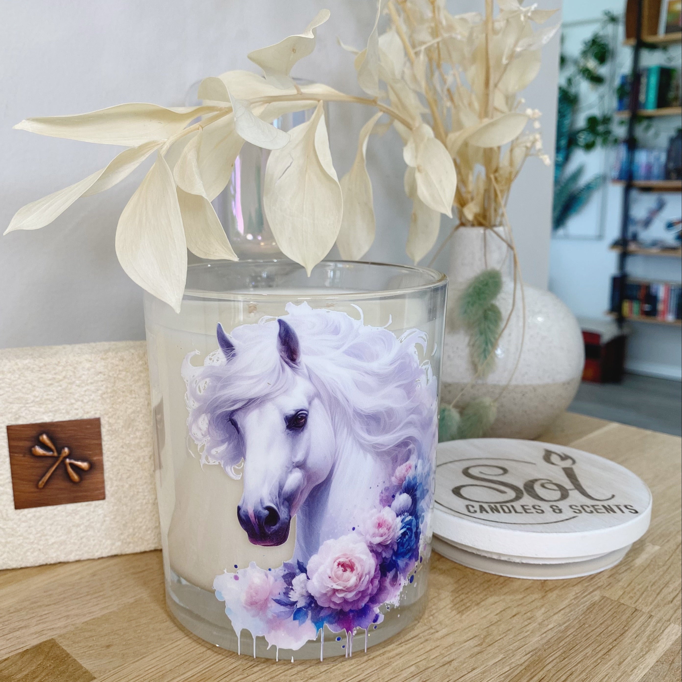White Horse Floral Xlarge Candle_Sol Candles & Scents