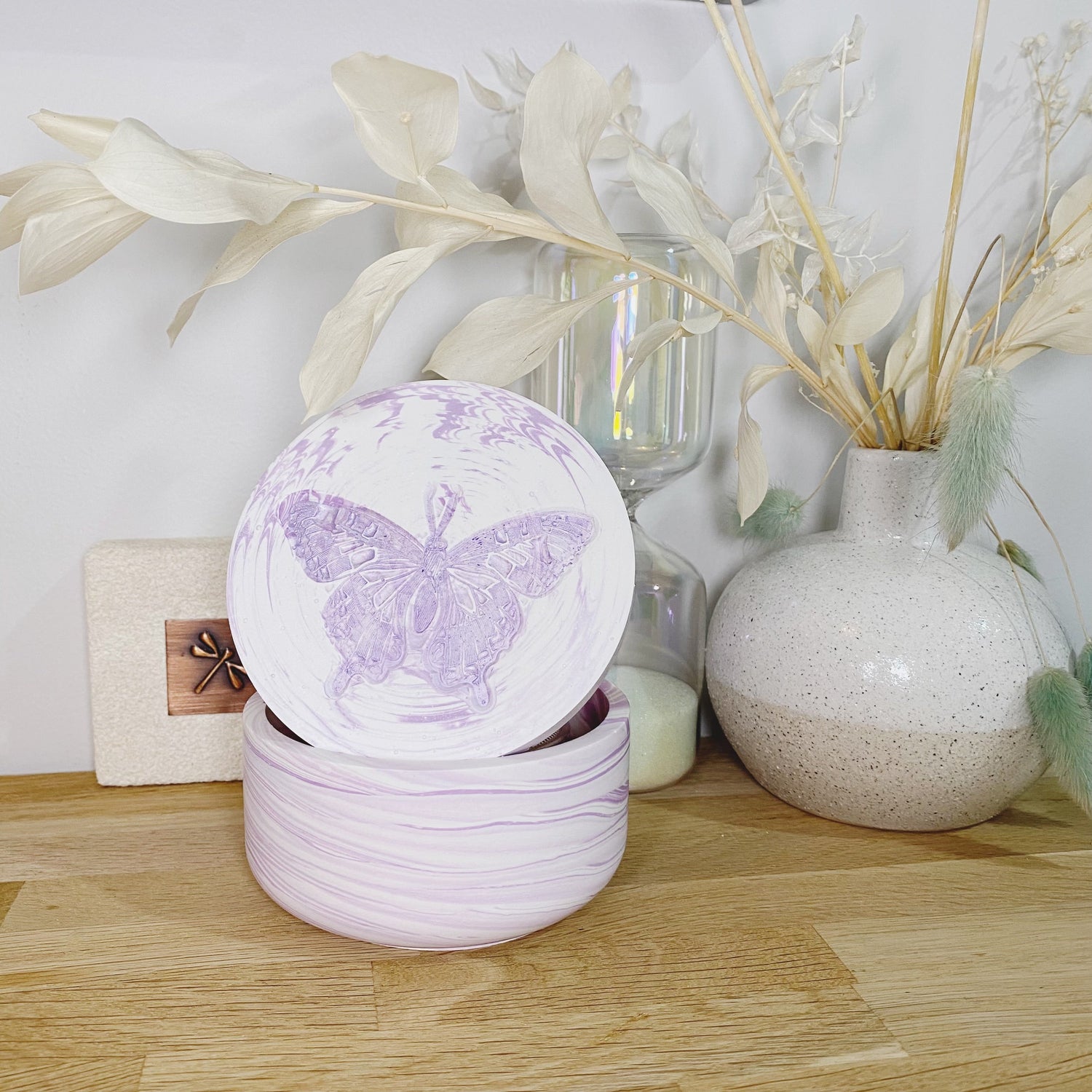 Jessa Eco Dragonfly Candle_Sol Candles & Scents