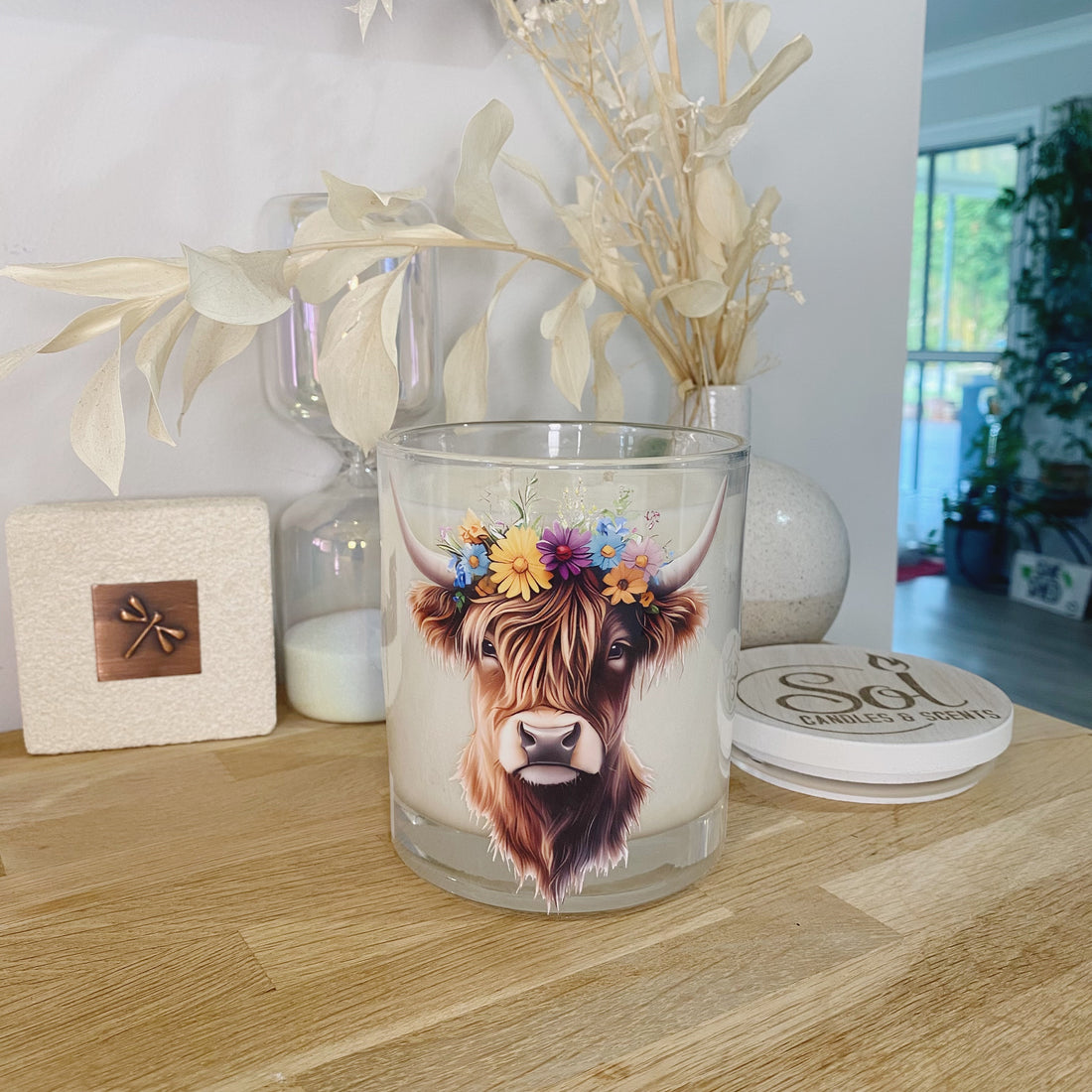 Highland Cow Brown Candle_Sol Candles &amp; Scents