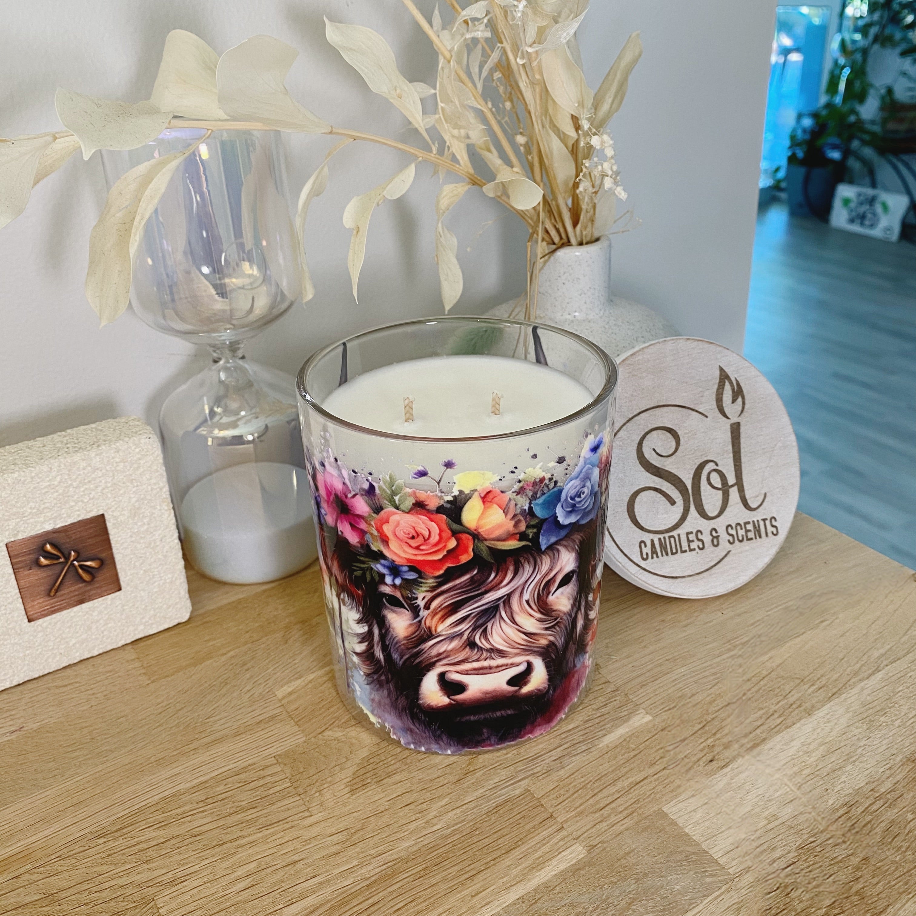 Highland Cow Roses Xlarge Candle