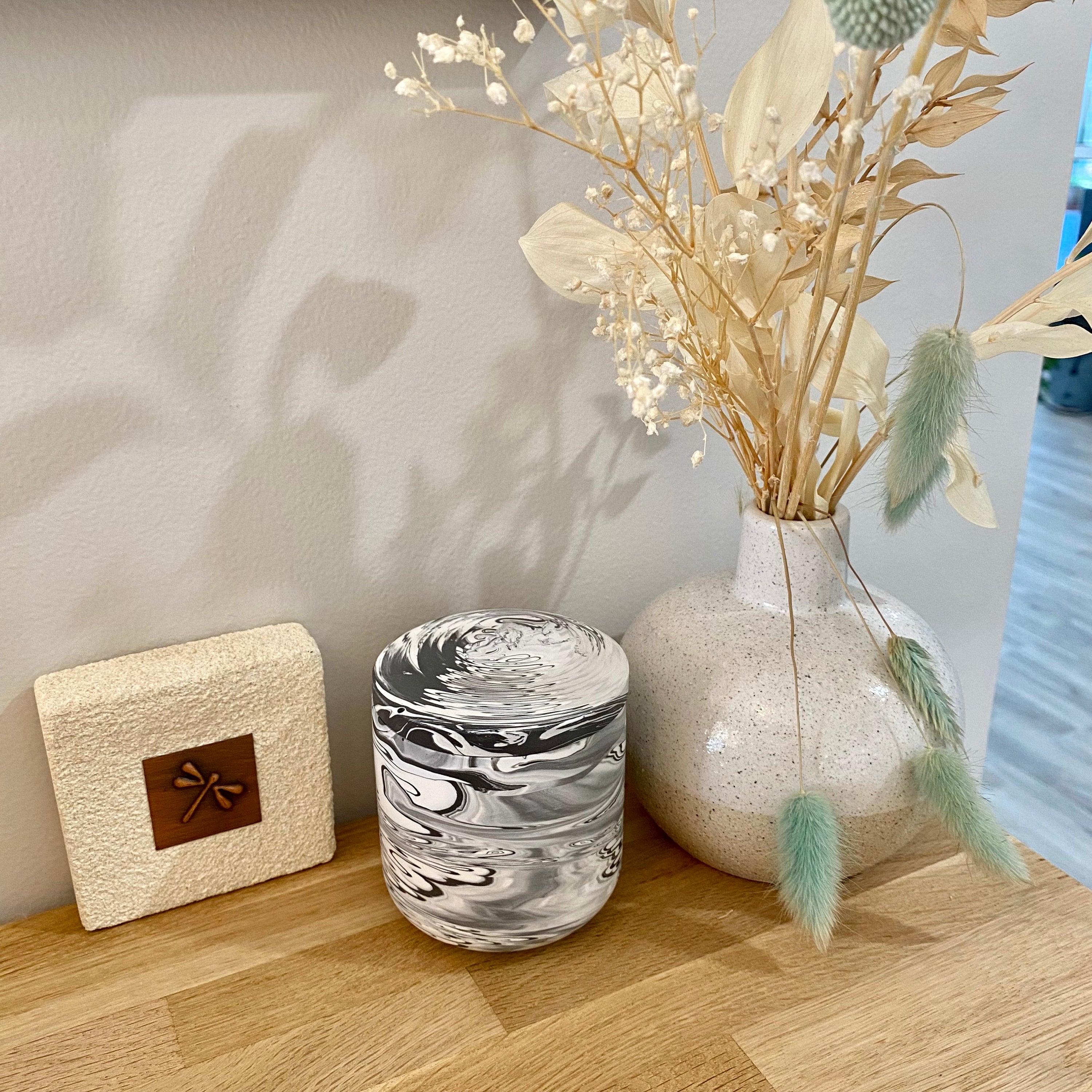 Jessa Eco Black Medium Candle