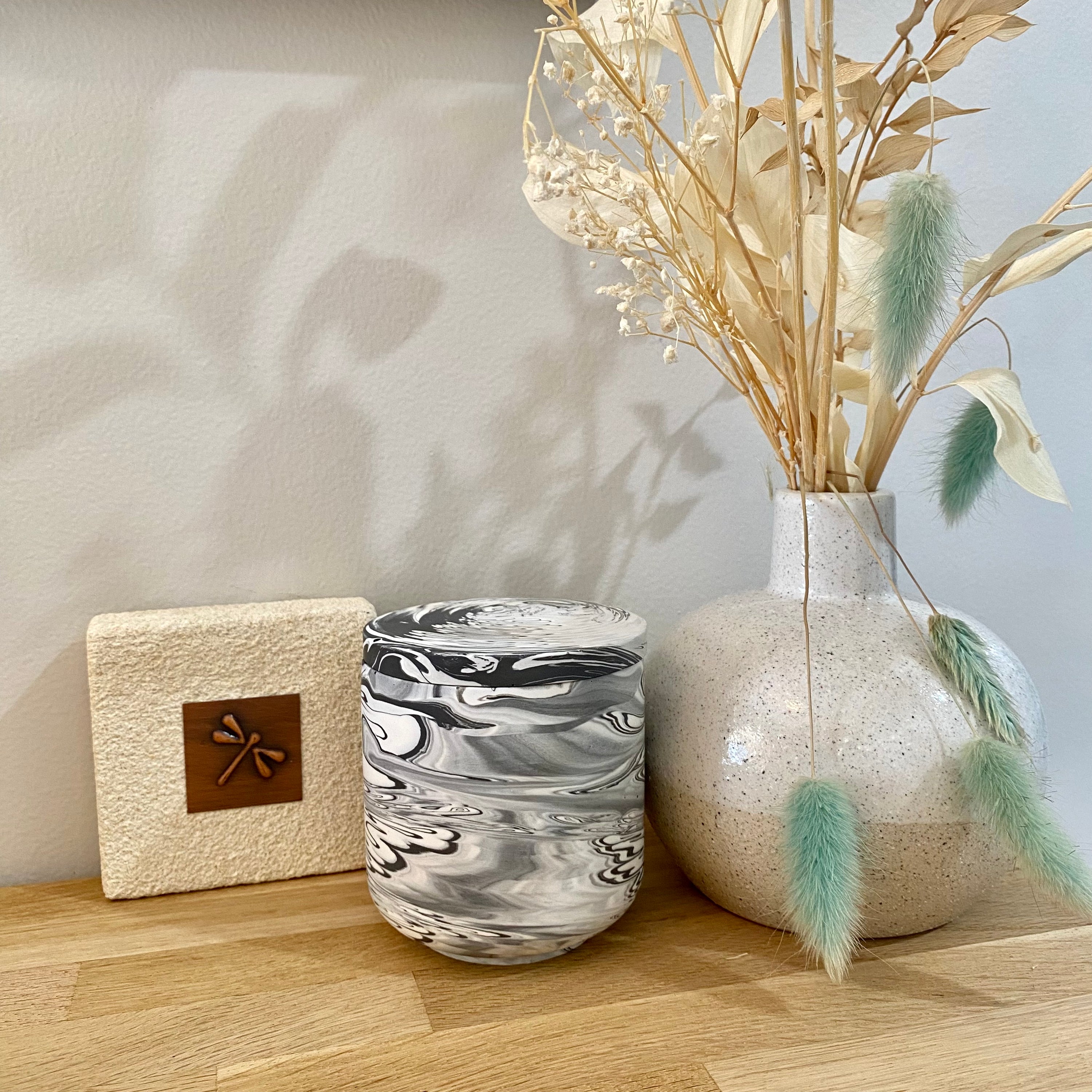 Jessa Eco Black Medium Candle