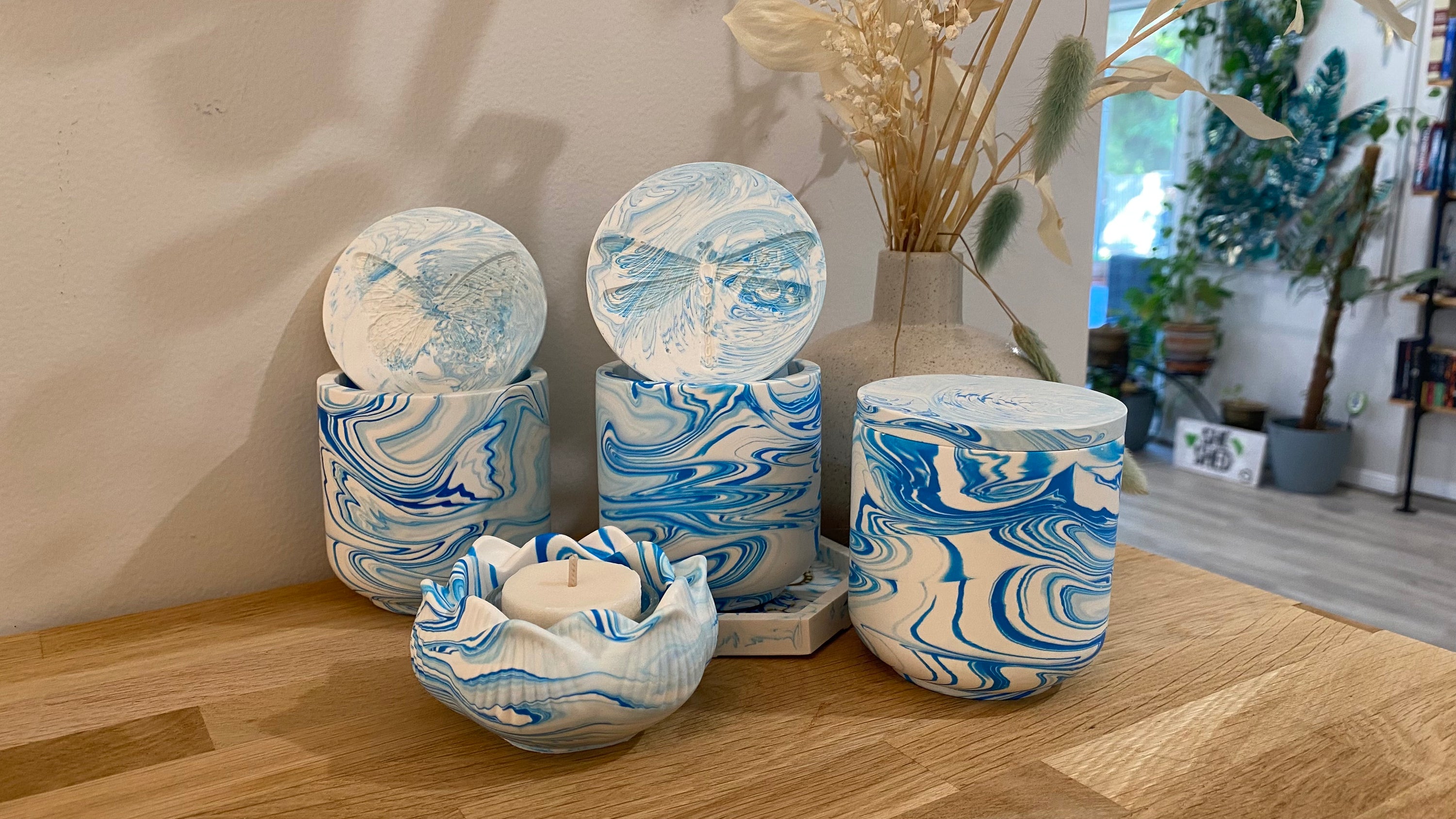 Jessa Eco Blue Medium Candle