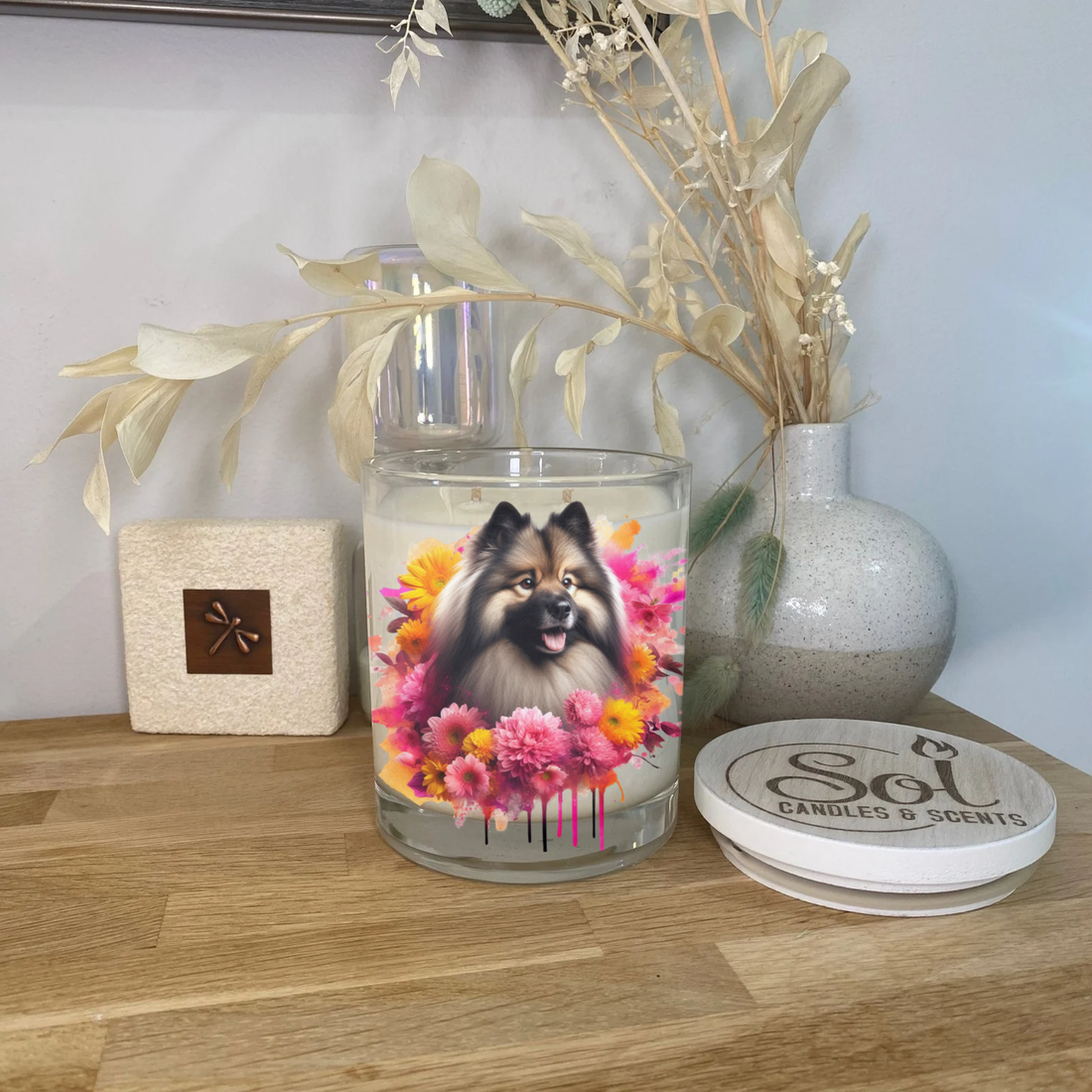 Keeshond Smiling Dog Xlarge Candle