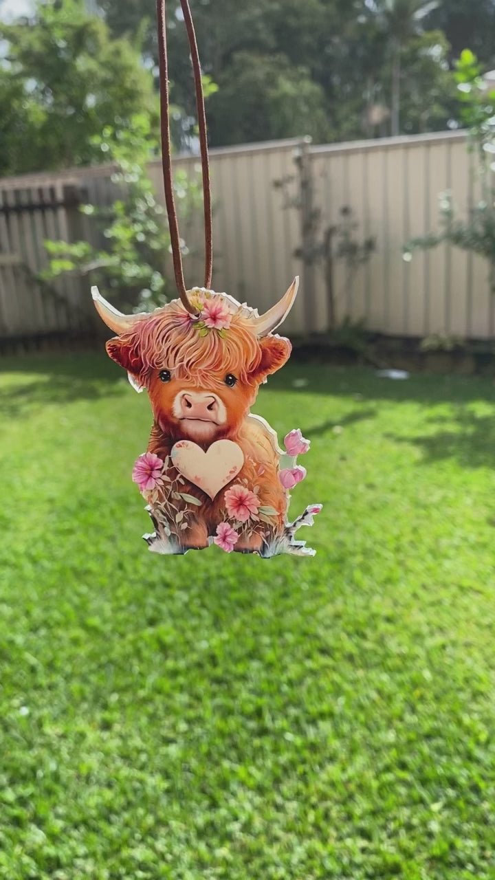 Highland Cow Hanging Keychain